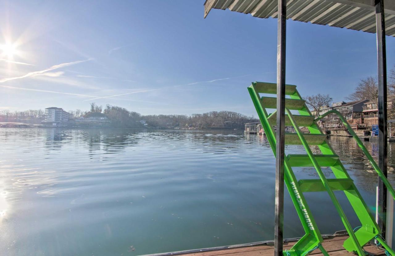 Waterfront Townhome With Private Dock And Lake Views Лейк Озарк Екстериор снимка